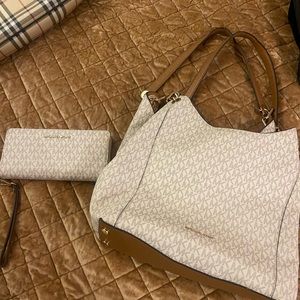 MK purse and wallet
